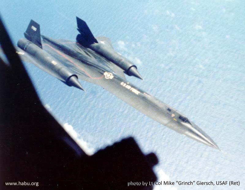 963 refueling from 58-0071 - photo by LtCol Mike Giersch